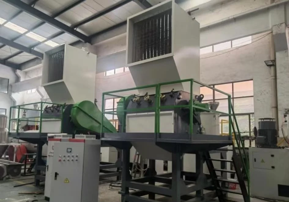 What Is a Plastic Crusher Machine?