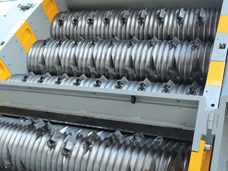 Pipe shredder rotor & blades